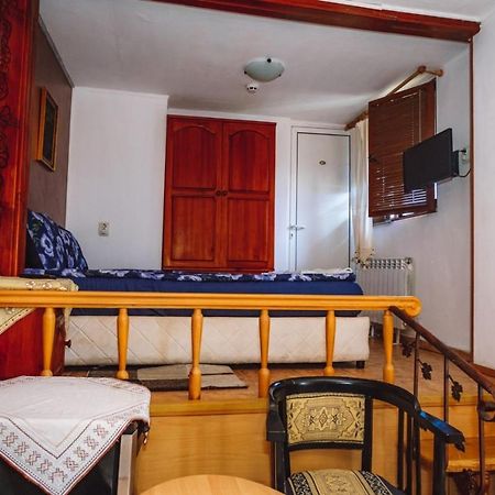 Arbat Guest Rooms アルバナシ エクステリア 写真