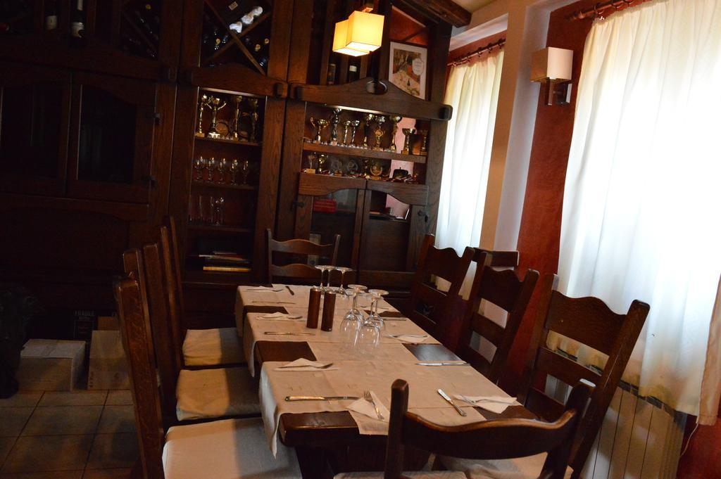 Arbat Guest Rooms アルバナシ エクステリア 写真